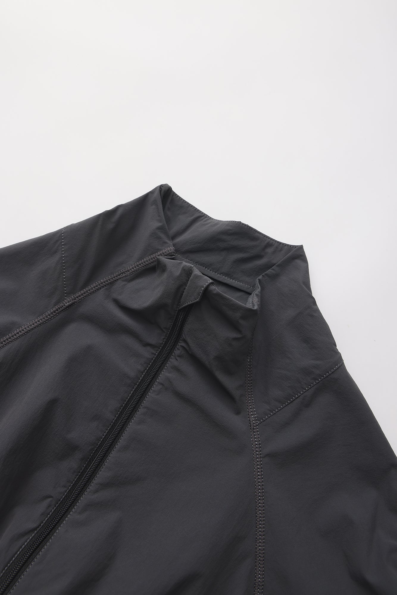 Breeze Jacket - OLIVE