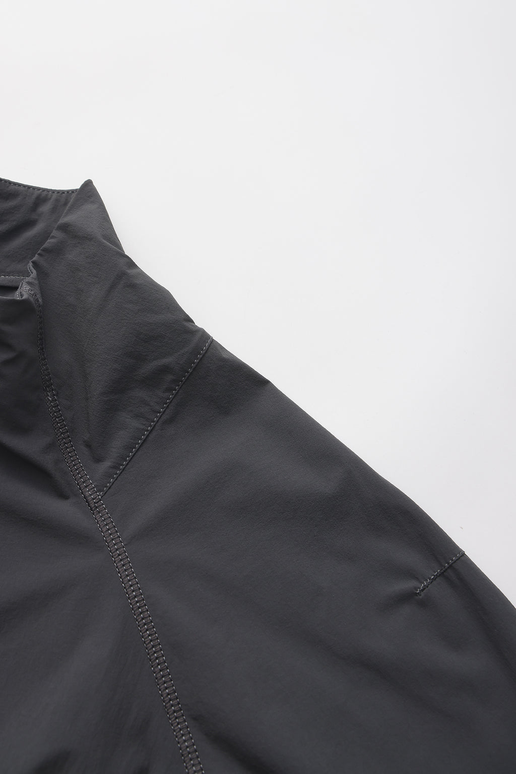 Breeze Jacket - OLIVE
