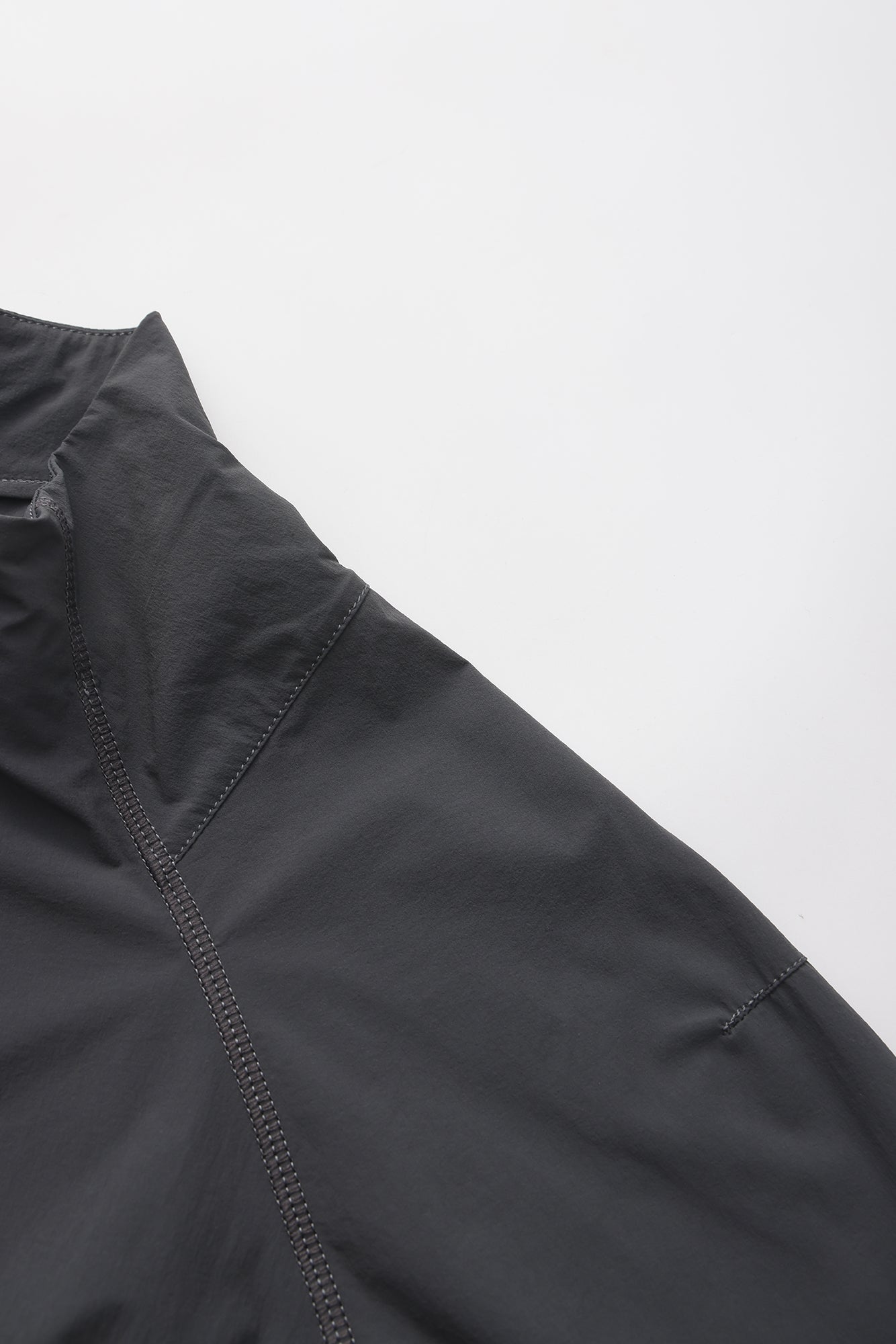 Breeze Jacket - OLIVE