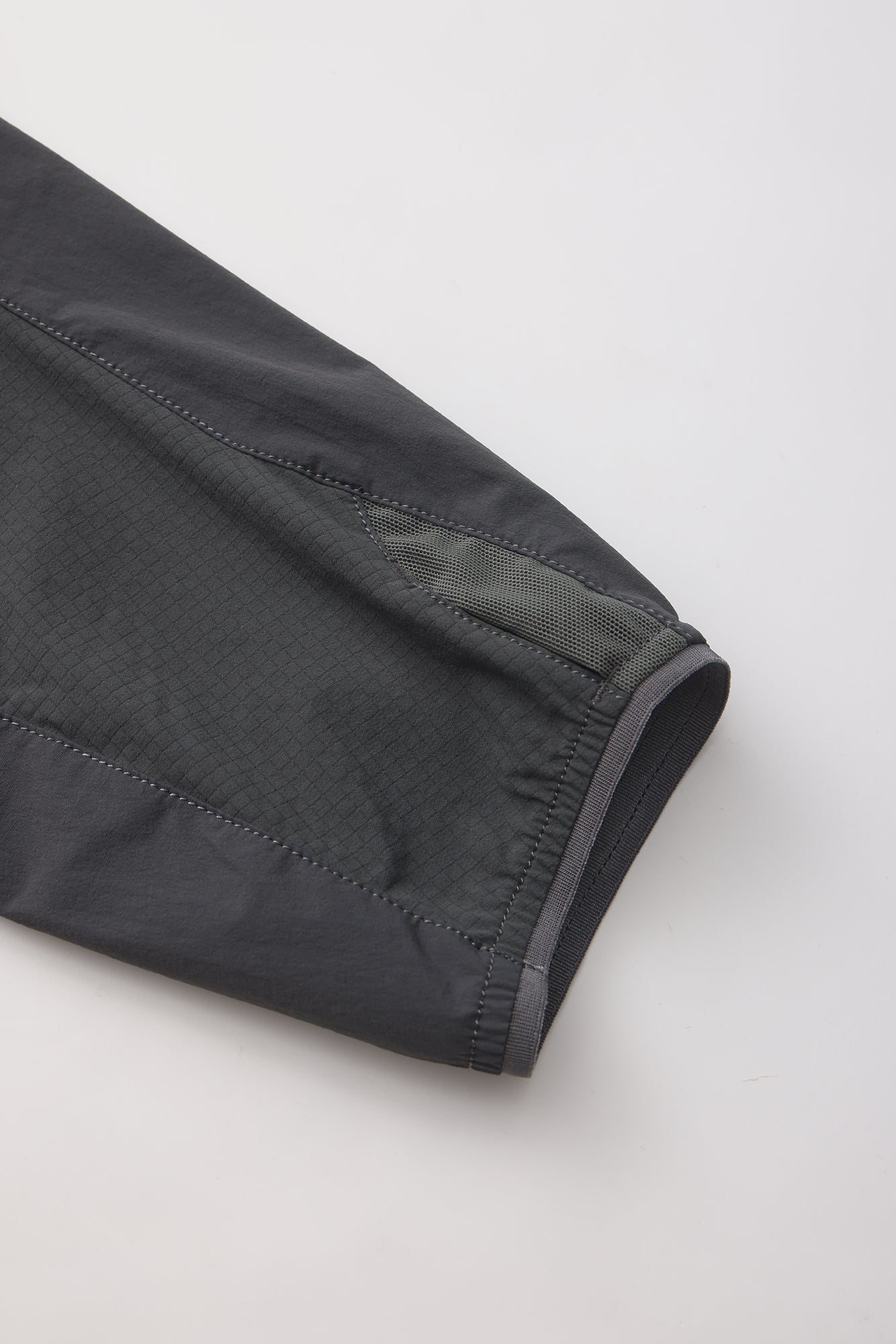 Breeze Jacket - OLIVE