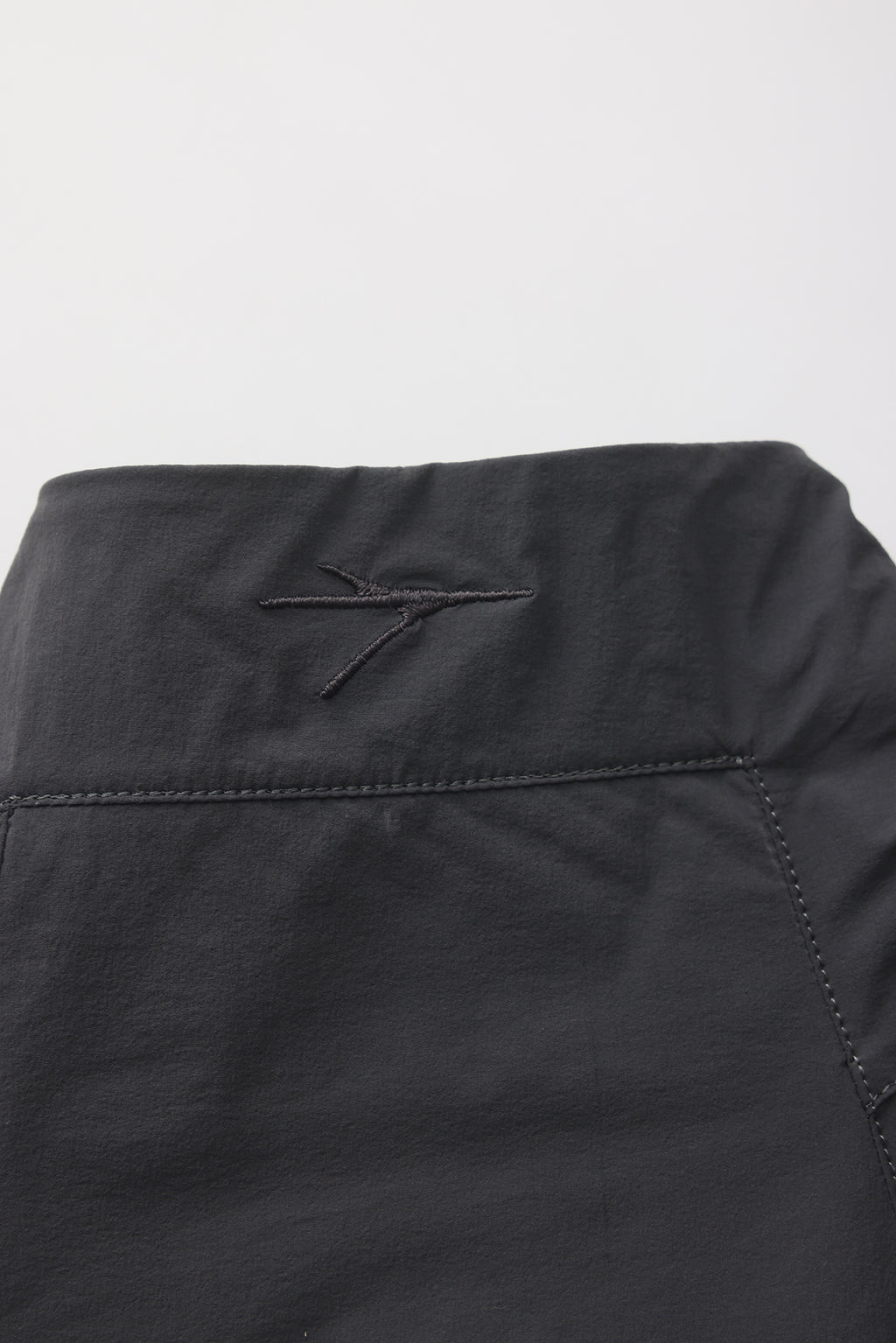 Breeze Jacket - OLIVE
