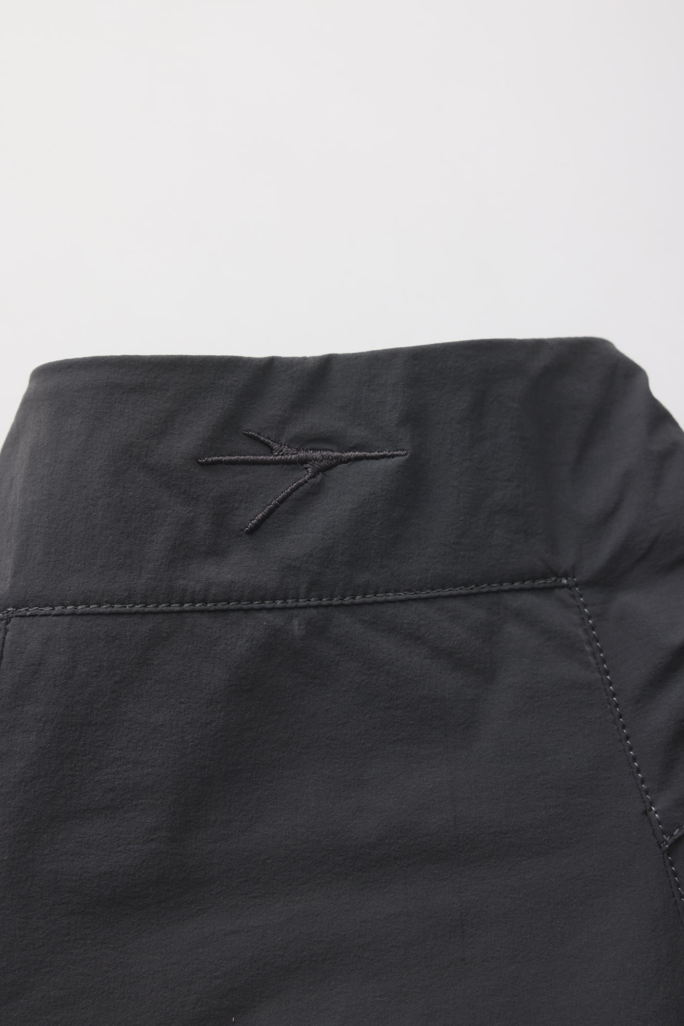 Breeze Jacket - OLIVE