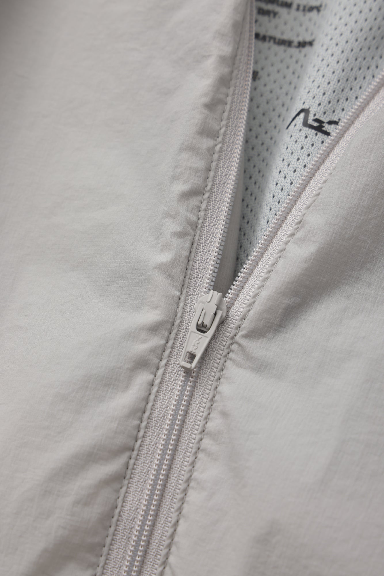 SPRINT JACKET / SNOW