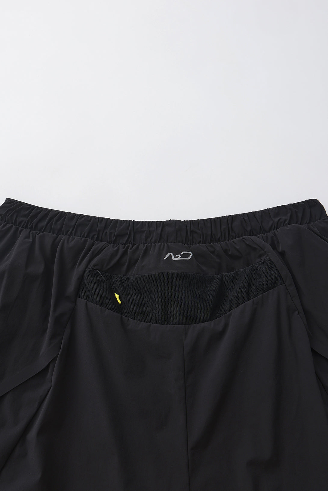 Dash Shorts / M / BLACK