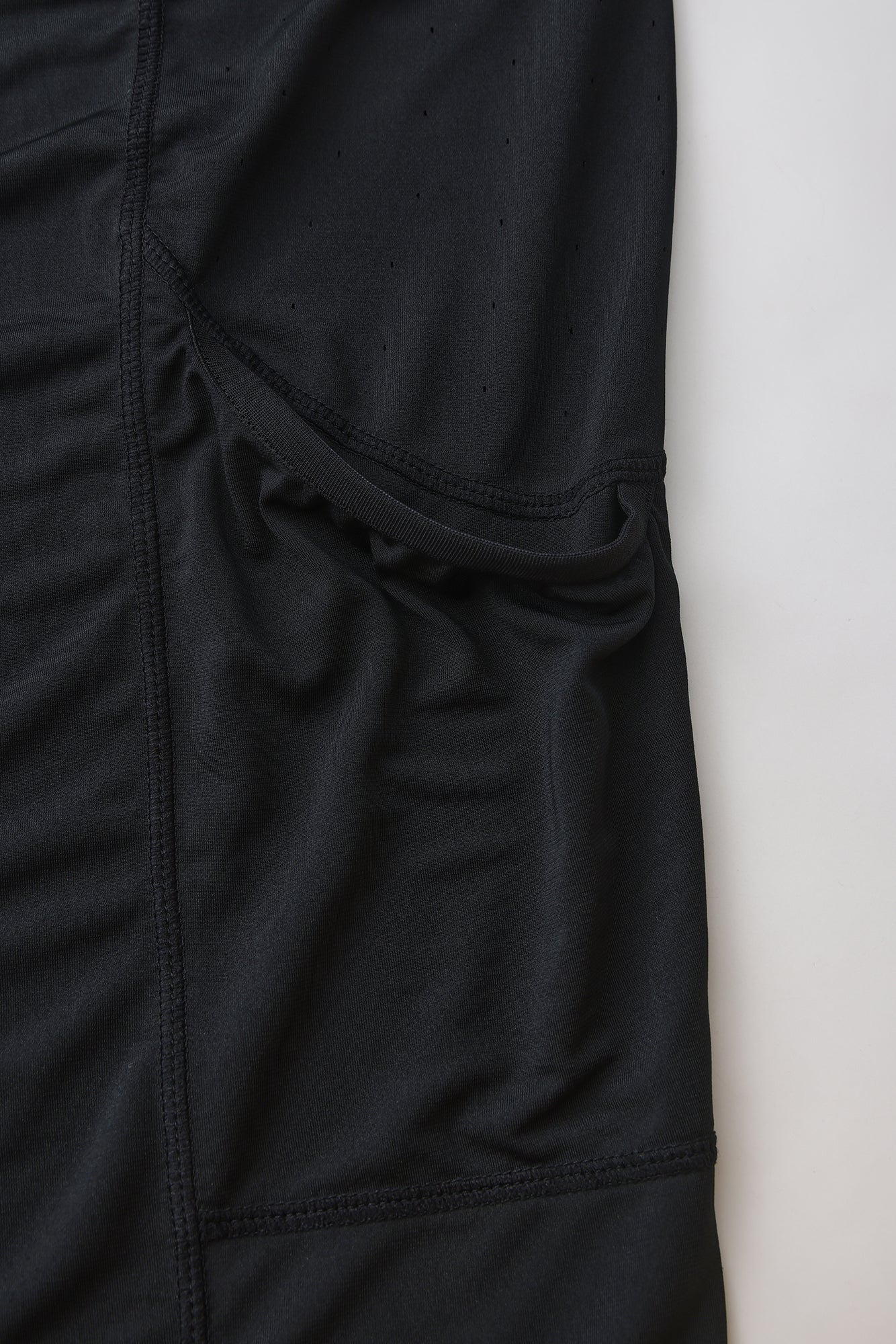 Aero Top / BLACK