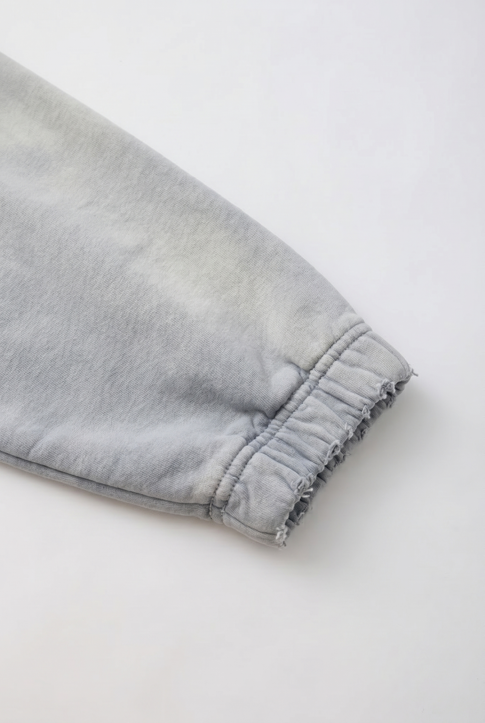 Distressed Cropped Hoodie / GREY
